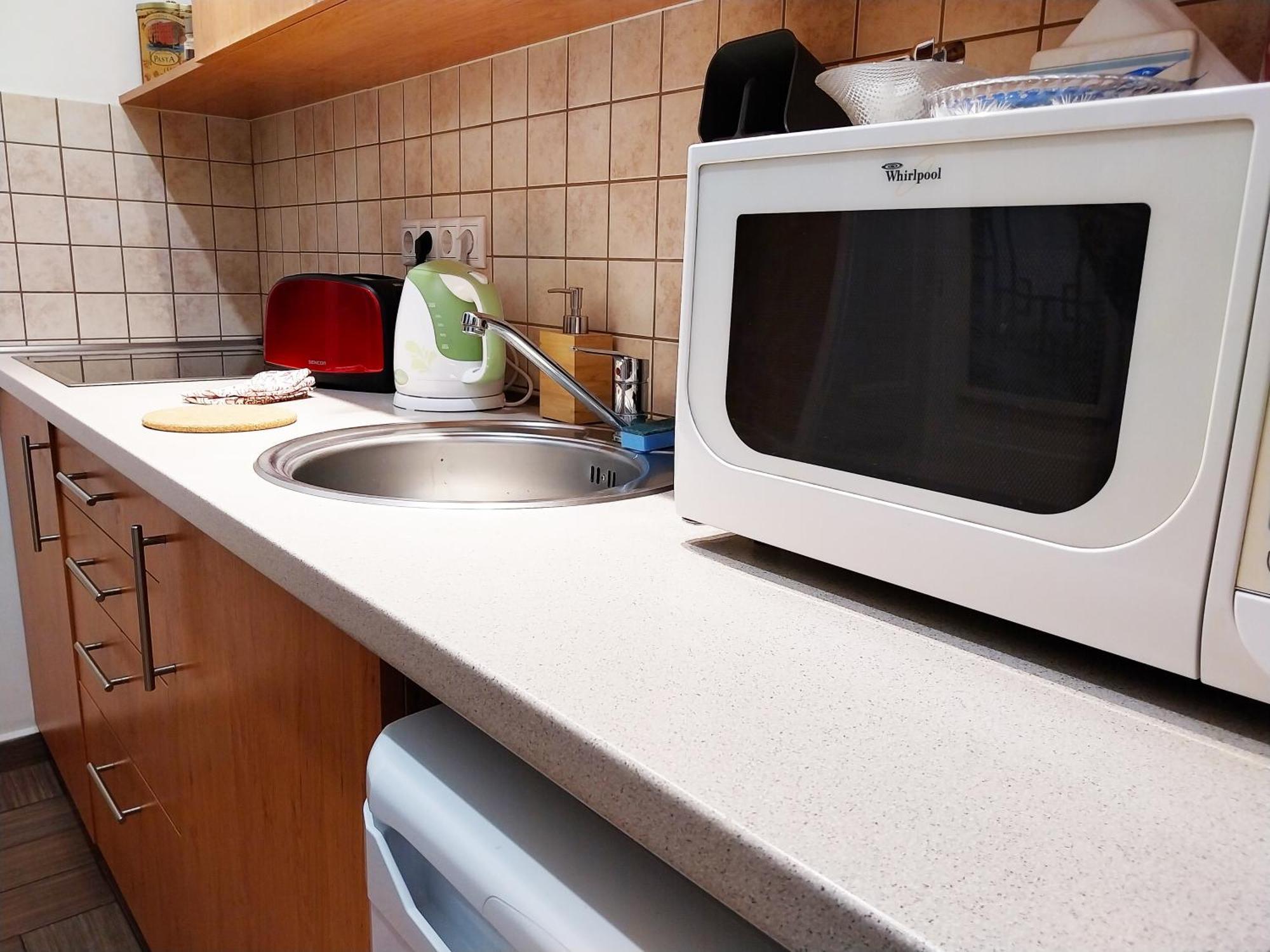 Appartement King Bed & Cozy Lighting, Free Wifi In Boedapest